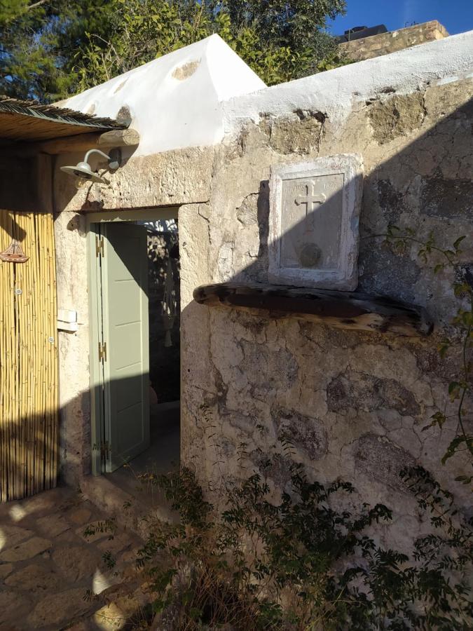 Latmos 1860 Skála Exterior foto