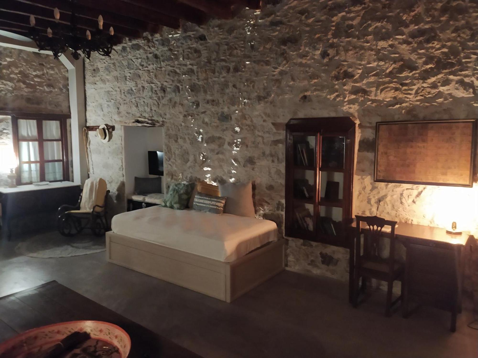 Latmos 1860 Skála Quarto foto