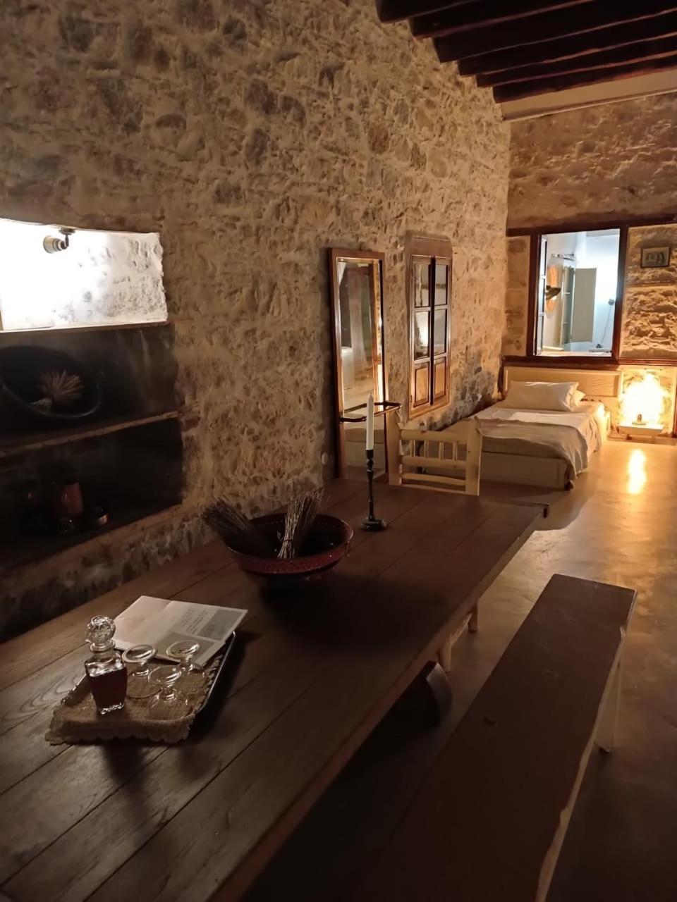 Latmos 1860 Skála Quarto foto