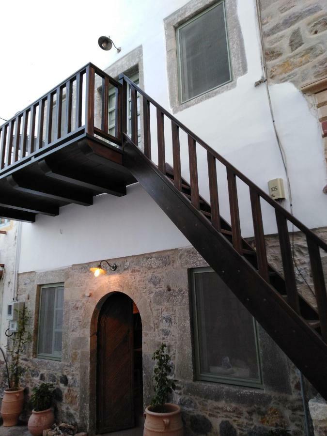 Latmos 1860 Skála Exterior foto